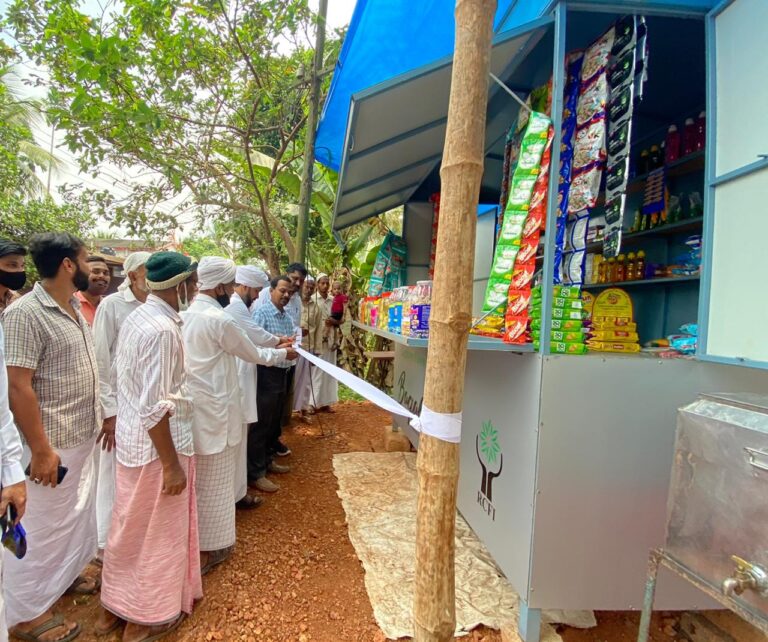 എസ് വൈ എസ്‌ സാന്ത്വനം സമിതി  നിർധന കുടുംബത്തിന് പെട്ടിക്കട നൽകി
