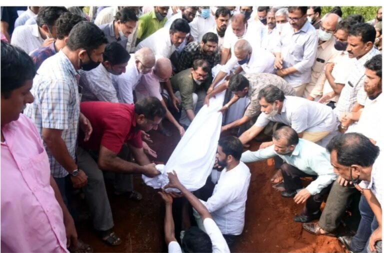 ബഹുമുഖ പ്രതിഭ പ്രഫ. കെ.എ സിദ്ദീഖ്​ ഹസന്‍റെ മയ്യിത്ത്​ ആയിരങ്ങളെ സാക്ഷി നിർത്തി ഖബറടക്കി