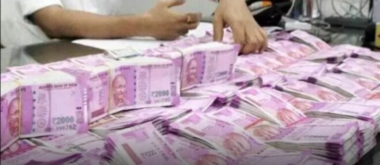 ദേ​ശീ​യ പാ​ർ​ട്ടി​യു​ടെ മൂ​ന്ന​ര​ക്കോ​ടി ത​ട്ടി​യെ​ടു​ത്ത സം​ഭ​വ​ത്തി​ൽ അ​ന്വേ​ഷ​ണ സം​ഘ​ത്തി​ന് കൂ​ടു​ത​ൽ വി​വ​ര​ങ്ങ​ൾ ല​ഭി​ച്ചു