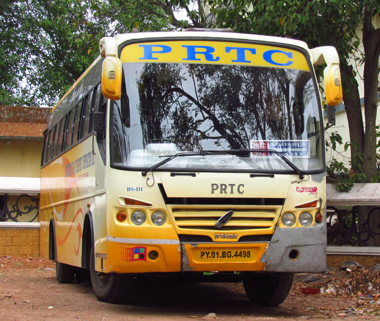 മാഹിയിലെ ബസ്സ് സർവീസ് ഉടൻ പുനരാരംഭിക്കാൻ നടപടി ആവശ്യപ്പെട്ട് എസ്ഡിപിഐ