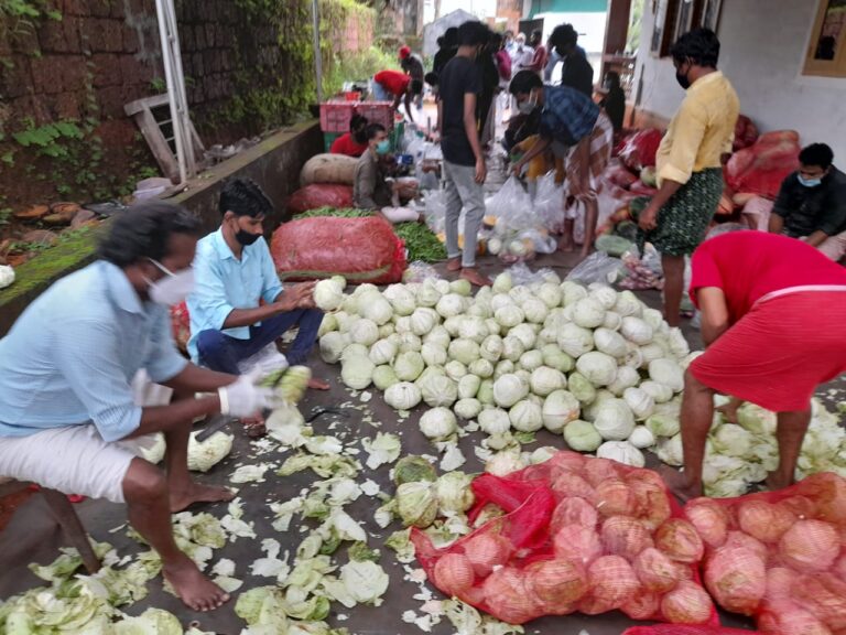 നാടിന് കൈത്താങ്ങായി സി പി എം , ഡി വൈ എഫ് ഐ ചെറുപുത്തൂർ