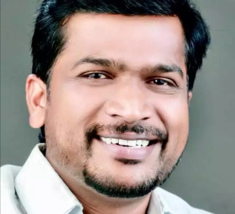 രാജ വീണ്ടും സത്യപ്രതിജ്ഞ ചെയ്തു; 2500 രൂപ പിഴയടയ്ക്കേണ്ടിവരും