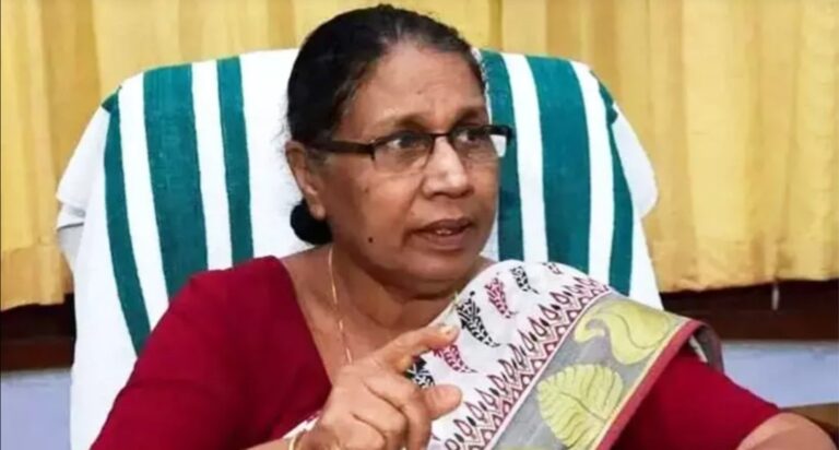 വനിത കമ്മീഷൻ അധ്യക്ഷ സ്ഥാനം എം.സി. ജോസഫൈൻ രാജിവെച്ചു.