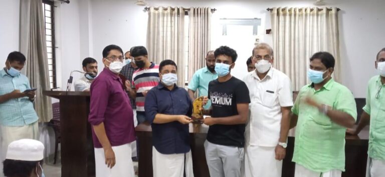 വിദ്യാഭ്യാസ രംഗത്ത് കെഎംസിസി യുടെ സംഭാവന അതുല്യം. നജീബ് കാന്തപുരം.