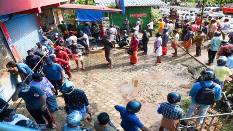 ഓണം പ്രമാണിച്ചു മലയാളികൾ കുടിച്ചു തീർത്തത് 750 കോടി 