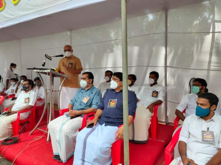 ഡിവൈഎഫ്ഐ റിലേ സത്യാഗ്രഹം സംഘടിപ്പിച്ചു