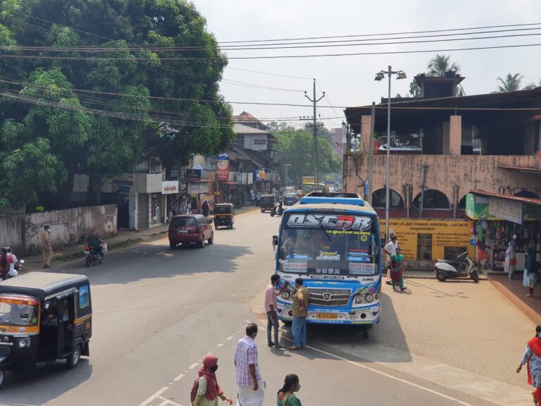 താമരശ്ശേരിയിൽ ബസ്സുകൾ കേന്ദ്രീകരിച്ചുള്ള മോഷണം പെരുകുന്നു.