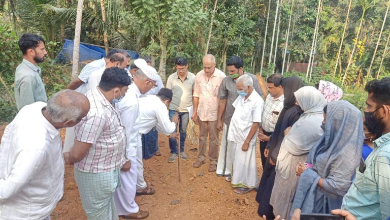 വീടൊരുക്കാം കൂടപ്പിറപ്പിന് കുറ്റിയടിക്കൽ നടത്തി