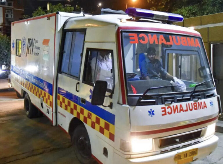 പ്രസാദം കഴിച്ച 70 പേർ ആശുപത്രിയിൽ; ചികിത്സ തേടിയവരിൽ കുട്ടികളും സ്ത്രീകളും