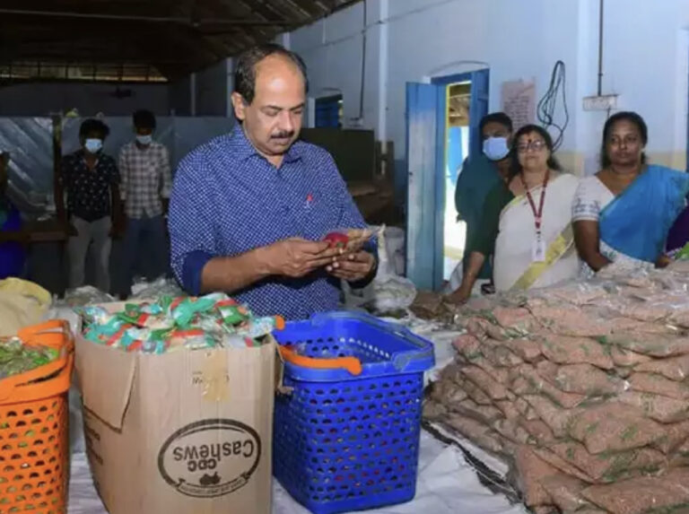 കിറ്റിനെ ചൊല്ലി തർക്കം; റേഷൻ കടക്കാരന് മർദനം, ഇന്ന് ഉച്ചവരെ കടകളടച്ച് പ്രതിഷേധം