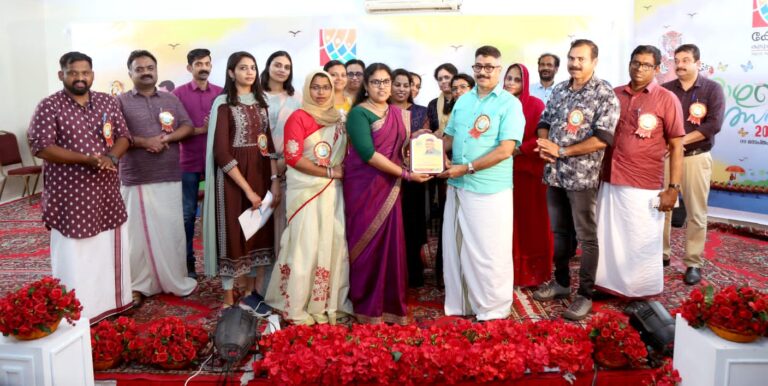 സതീഷ് കുമാറിന് കേളി കുടുംബവേദിയുടെ യാത്രയയപ്പ്