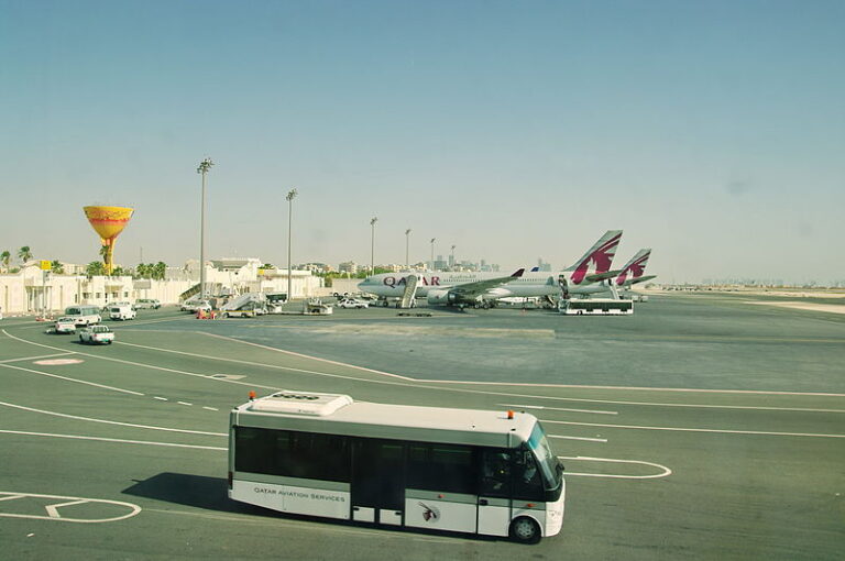 ലോകകപ്പ്: വിമാനത്താവളങ്ങളില്‍ വാഹനനിയന്ത്രണം