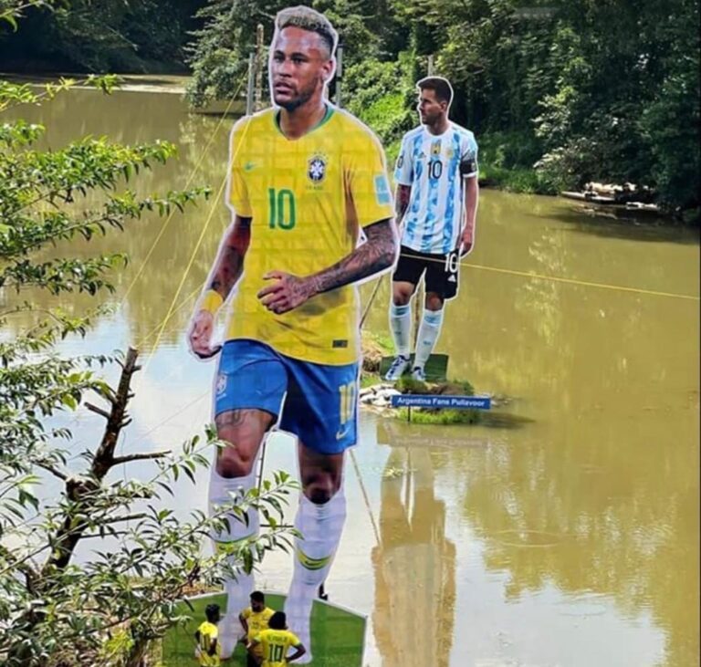 കട്ടൗട്ട് വിവാദത്തിൽ മലക്കം മറിഞ്ഞ് ചാത്തമംഗലം പഞ്ചായത്ത്.