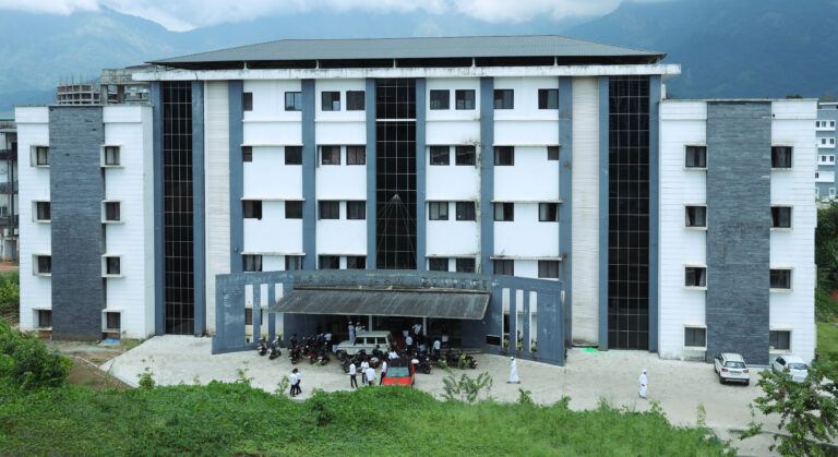 മർകസ് ലോ കോളേജിൽ വിപുലമായ ഭരണഘടനാ വാരാഘോഷം