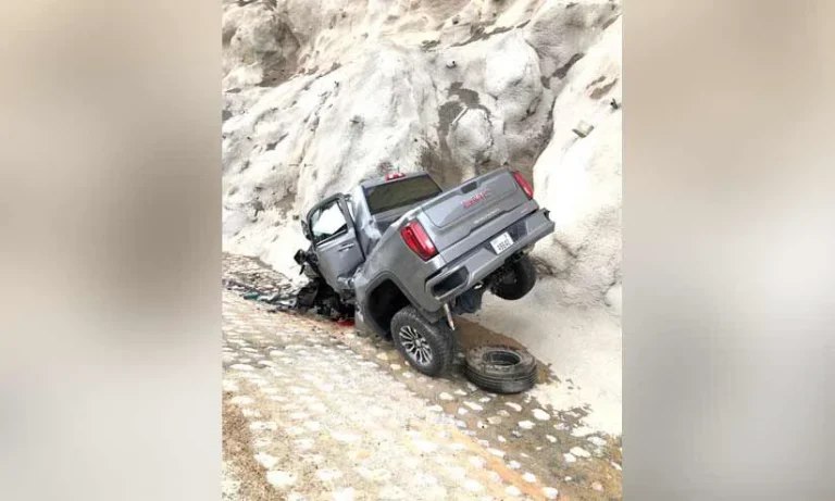 പര്‍വത നിരയില്‍ വാഹനം ഇടിച്ചുമറിഞ്ഞ്  23കാരന് ദാരുണാന്ത്യം