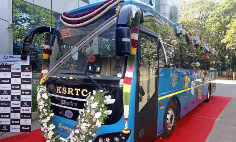 ഇനി അന്തര്‍ജില്ല യാത്ര ശബ്ദരഹിതം, സുഖപ്രദം ‘ഇ.വി പവര്‍പ്ലസ്’ ഓടിത്തുടങ്ങി