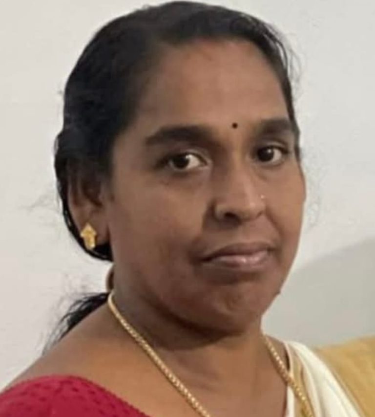 പുതുപ്പാടിയിൽ സ്കൂട്ടർ യാത്രക്കിടെ ഷാൾ കഴുത്തിൽ കുടുങ്ങി യുവതിക്ക് ദാരുണാന്ത്യം