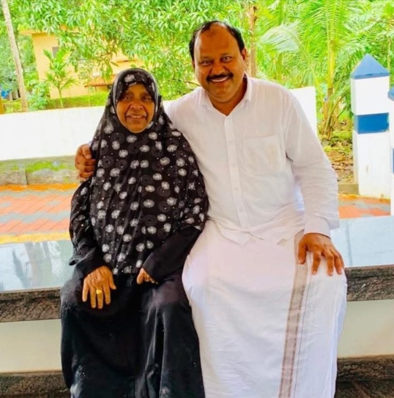 അഷറഫ് താമരശ്ശേരിയുടെ മാതാവ് കുഞ്ഞി പാത്തുമ്മ ഹജ്ജുമ്മ നിര്യാതയായി