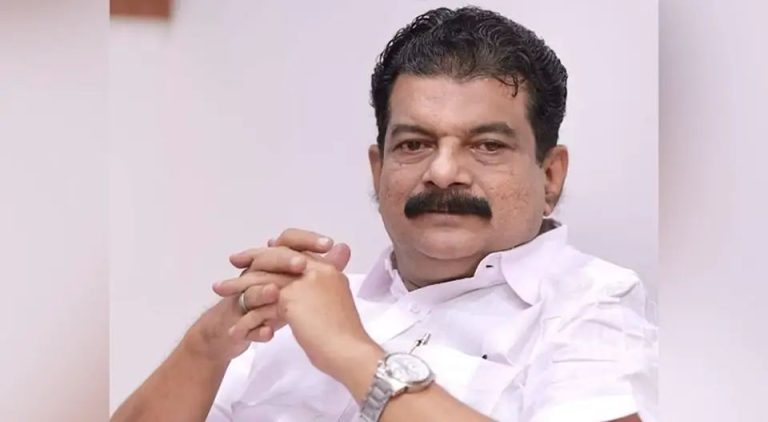 ഉപതിരഞ്ഞെടുപ്പില്‍ നിലമ്പൂരില്‍ മത്സരിക്കില്ല; പ്രതിപക്ഷ നേതാവിനെതിരേ ആരോപണം ഉന്നയിച്ചത് പി. ശശി പറഞ്ഞിട്ടെന്ന് പി. വി. അന്‍വര്‍