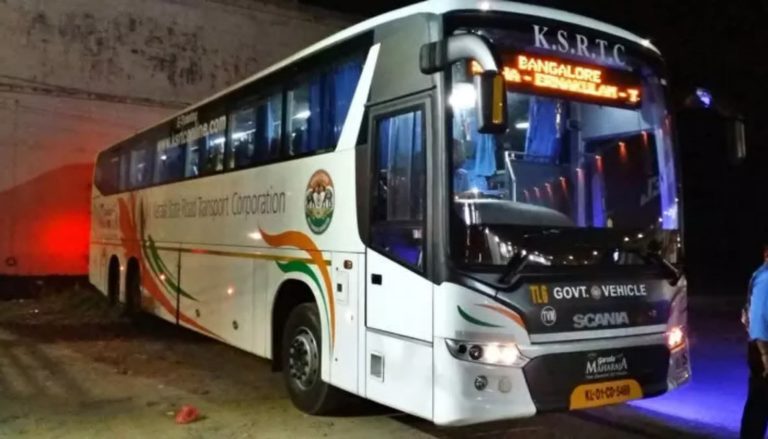 ബെംഗളൂരുവിലേക്ക് പോയ കെഎസ്ആര്‍ടിസി സ്‌കാനിയ ബസ് ഇടിച്ച് പുള്ളിമാന്‍ ചത്തു; യാത്രക്കാരെ ഒഴിപ്പിച്ച് ബസ് കസ്റ്റഡിയിലെടുത്ത് വനപാലകര്‍: നായാട്ട് കുറ്റം ചുമത്തി കേസ്