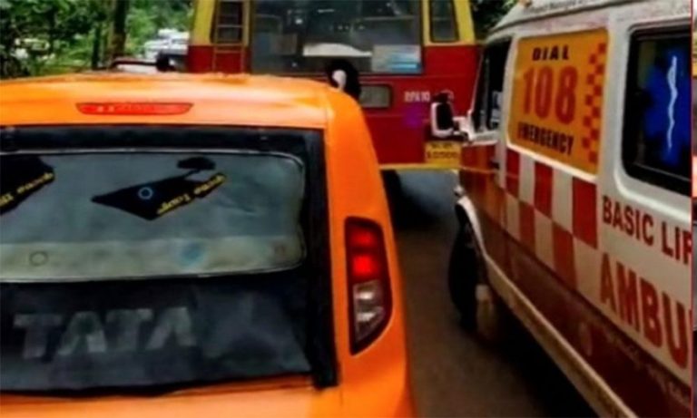 ആംബുലന്‍സ് ഗതാഗതക്കുരുക്കില്‍പ്പെട്ടു; മൂന്നര വയസുകാരന്‍ ചികിത്സ ലഭിക്കാതെ മരിച്ചു