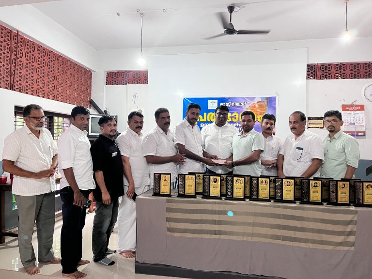 ‘മാസ് റിയാദ് കൂട്ടായ്മ’ പാലിയേറ്റീവ് സഹായ ധനം കൈമാറി