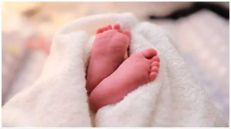 മുലപ്പാല്‍ തൊണ്ടയില്‍ കുടുങ്ങി പിഞ്ചുകുഞ്ഞ് മരിച്ചു