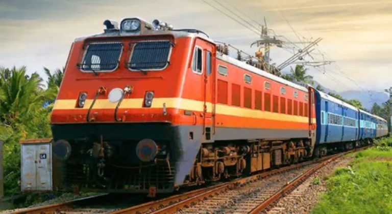 കോഴിക്കോട്-പാലക്കാട് റൂട്ടില്‍ പുതിയ ട്രെയിന്‍ സര്‍വീസ്