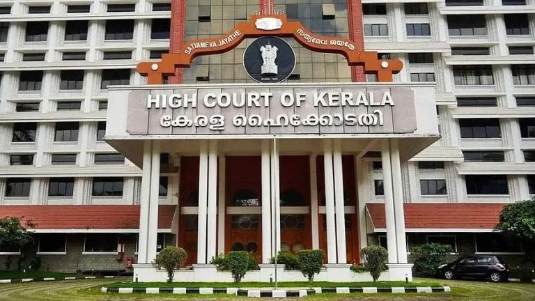 ഗവർണർക്ക് കനത്ത തിരിച്ചടി; താത്ക്കാലിക വിസി നിയമനം സംസ്ഥാന സർക്കാർ നൽകുന്ന പാനലിൽ നിന്ന് തന്നെ വേണമെന്ന് ഹൈക്കോടതി