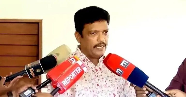 അമ്മ’യെ വനിതകള്‍ നയിക്കട്ടെ, നിര്‍ണായക നീക്കവുമായി ജഗദീഷ്; ശ്വേത മേനോന് സാധ്യതയേറി