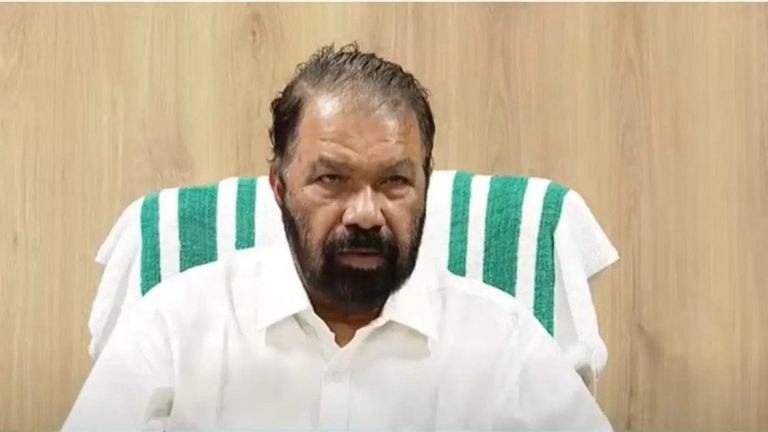 സ്കൂളില്‍ വൈകിയെത്തിയതിന് 5-ാം ക്ലാസുകാരനെ ഇരുട്ടുമുറിയില്‍ ഒറ്റയ്ക്കിരുത്തി; അന്വേഷണത്തിന് ഉത്തരവിട്ട് വിദ്യഭ്യാസ മന്ത്രി