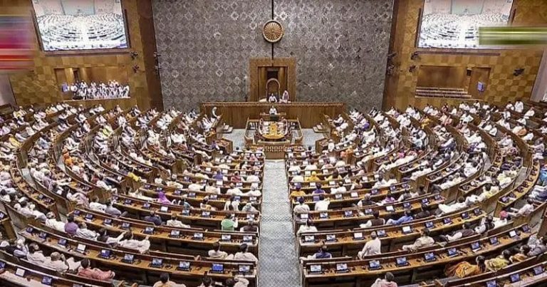 നിര്‍ണായക ബില്ല് ഇന്ന് പാര്‍ലമെന്റില്‍; അറസ്റ്റിലാകുന്ന മന്ത്രിമാരെ നീക്കാന്‍ വ്യവസ്ഥ, ഒരു മാസത്തിലധികം കസ്റ്റഡിയില്‍ കിടന്നാല്‍ സ്ഥാനം നഷ്ടമാകും