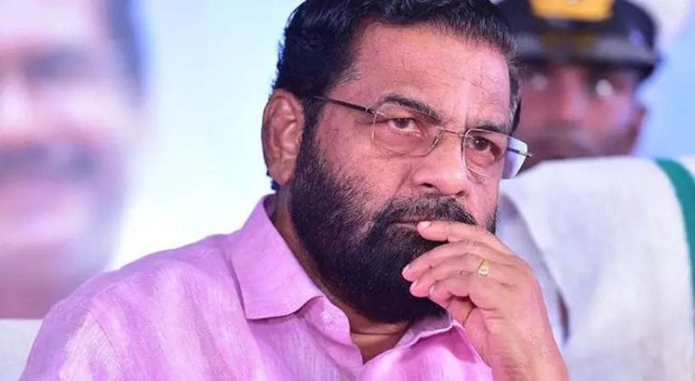 സ്വപ്‌ന സുരേഷിന്‍റെ വെളിപ്പെടുത്തല്‍; കടകംപള്ളി സുരേന്ദ്രനെതിരെ ഡിജിപിക്ക് പരാതി
