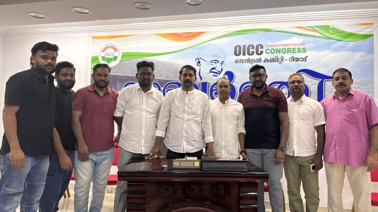 പോലീസ് ക്രൂരതക്കെതിരെ റിയാദ് ഒഐസിസി പാലക്കാട് ജില്ലാ കമ്മിറ്റി പ്രതിഷേധിച്ചു; കോൺഗ്രസ് വക്താവ് സന്ദീപ് വാര്യർക്ക് നേരെയുള്ള ആക്രമണം ജനാധിപത്യ വിരുദ്ധമെന്ന് സംഘടന
