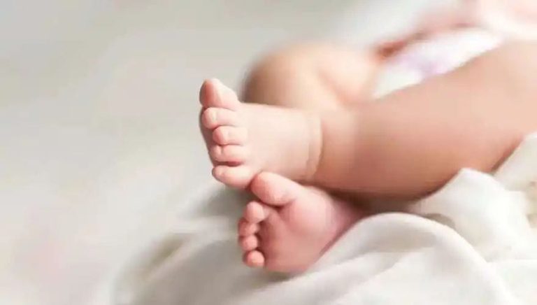 കോട്ടയത്ത് പതിനേഴുകാരി പ്രസവിച്ചു