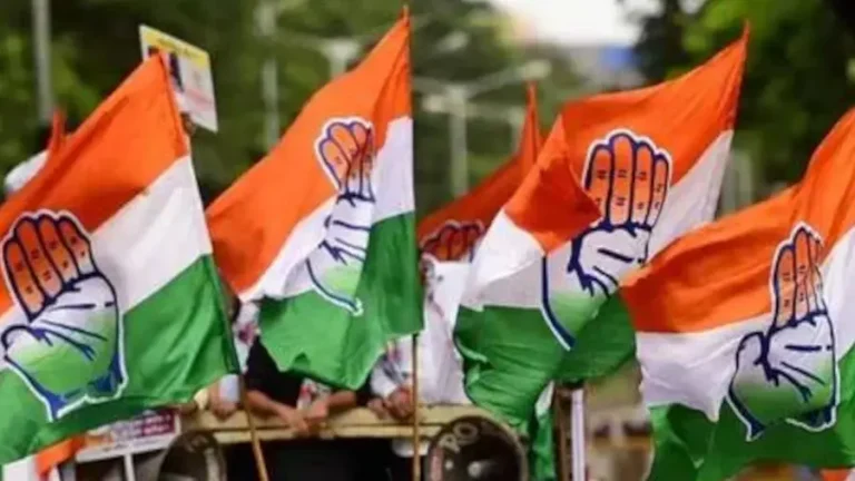 കെപിസിസി നേതൃയോഗം നവംബർ ഒന്നിന് ചേരും; തീരുമാനം വി ഡി സതീശൻ്റെ എതിർപ്പിനിടെ