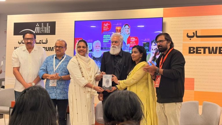 ഷാർജ അന്താരാഷ്ട്ര ബുക് ഫെയറിൽ അവസാന ദിവസം ‘എൻ്റെ അവസാനത്തെ’ കവിതകളുമായി നാസർ നാഷ്കോ