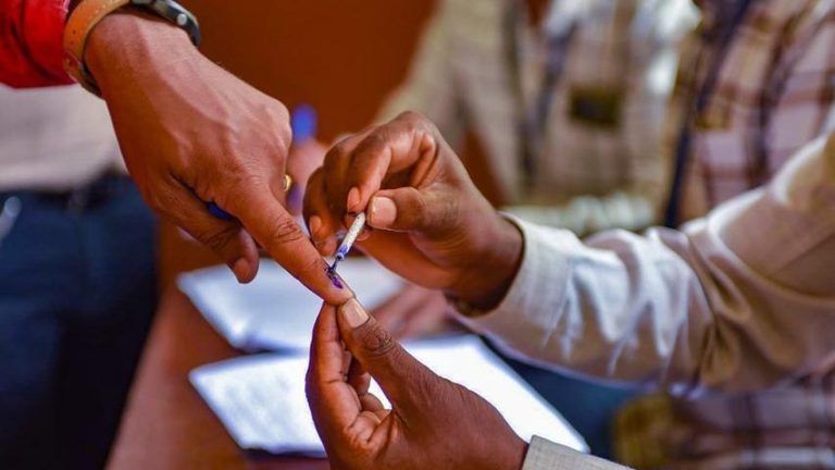 ഇനി തദ്ദേശപ്പോര്; സംസ്ഥാനത്ത് രണ്ട് ഘട്ടങ്ങളിലായി തെരഞ്ഞെടുപ്പ്; വോട്ടെണ്ണൽ ഡിസംബർ 13 ന്