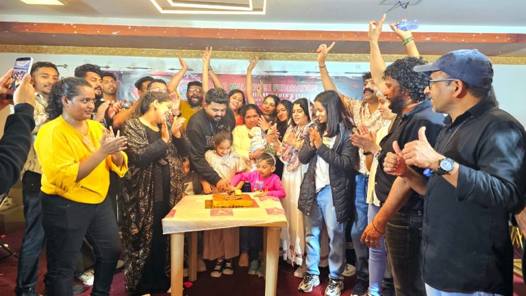 പുതുവർഷ പുലരി ആഘോഷമാക്കി വേൾഡ് മലയാളി ഫെഡറേഷൻ