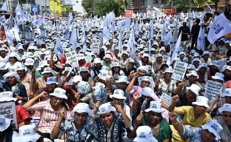 സമരത്തിനിറങ്ങിയ നഴ്സുമാരെ തടഞ്ഞു, കയ്യേറ്റം ചെയ്യാനും ശ്രമം, പിന്നാലെ പിരിച്ചുവിടുമെന്ന ഭീഷണിയും; കോഴിക്കോട് ബേബി മെമ്മോറിയൽ ആശുപത്രിയിൽ നഴ്സുമാരുടെ പ്രതിഷേധത്തിനിടെ സംഘർഷം