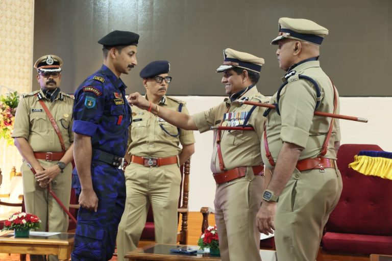 ​ചൂരൽമലയിലെ ‘കരുത്ത്’; ഐ.ആർ.ബി കമാൻഡോ ദിൽഷാദിന് ഡി.ജി.പി.യുടെ ബാഡ്ജ് ഓഫ് ഓണർ