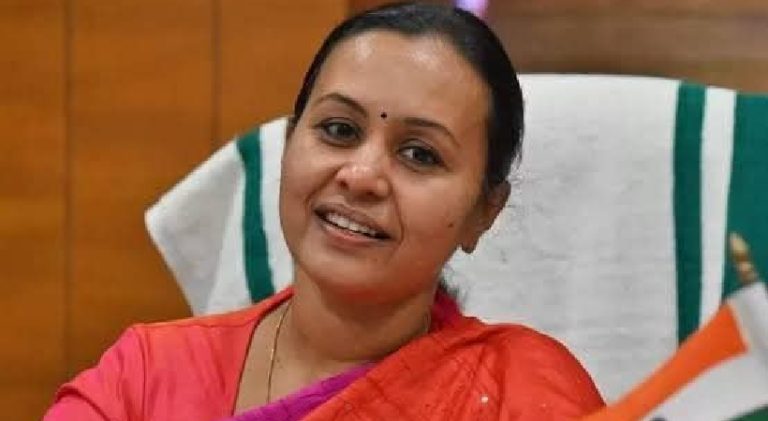 പാമ്പുകടിയേറ്റാൽ കനിവ് 108ലേക്ക് വിളിക്കാം! പ്രഥമ ശുശ്രൂഷയും വിദഗ്ധ ചികിത്സയും; ആൻ്റി വെനമുള്ള ആശുപത്രിയുടെ പട്ടിക കൈമാറി ആരോഗ്യവകുപ്പ്