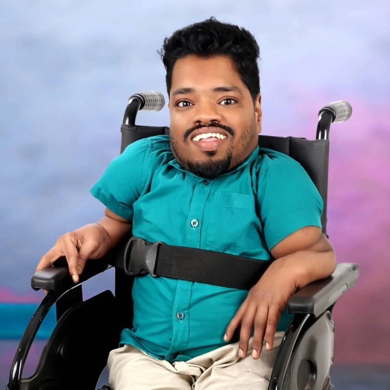 ബ്ലോഗർ സ്വാലിഹ് വളാഞ്ചേരി മരണപ്പെട്ടു.