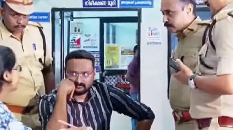 അനധികൃതമായി മദ്യം സൂക്ഷിച്ച കേസ്: റിപ്പോര്‍ട്ടര്‍ ടിവി എംഡി ആന്റോ അഗസ്റ്റിൻ 14 ദിവസത്തേക്ക് റിമാൻഡില്‍ .